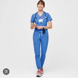 FIGS HIGH WAISTED ZAMORA JOGGER SRUB PANT CAPRI BLUE - M